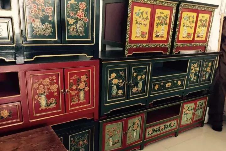 蒙古族传统家具的装饰工艺