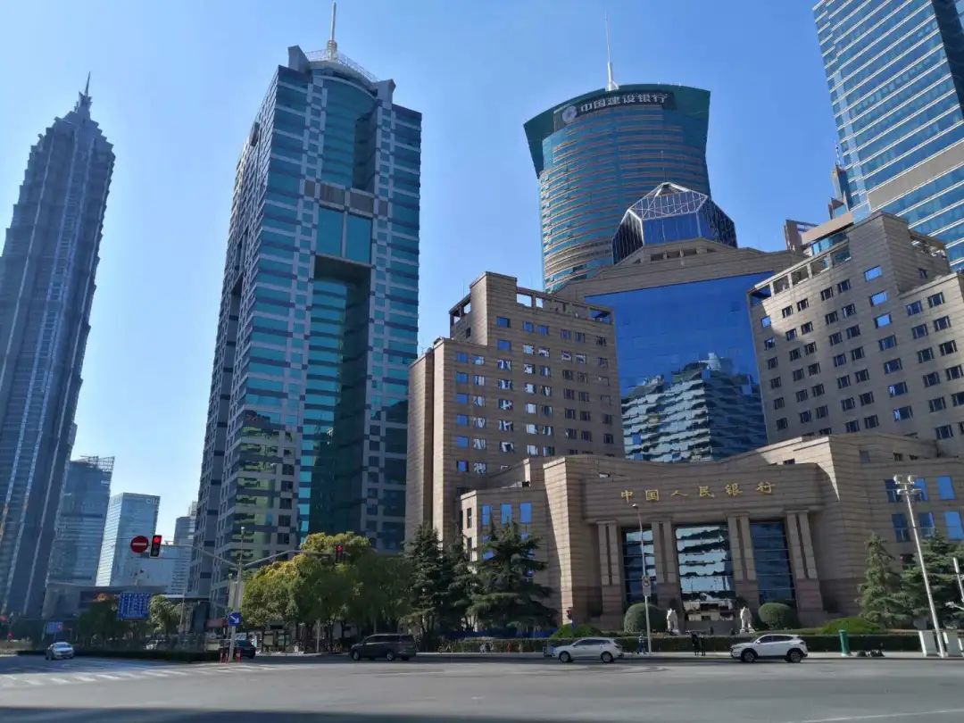 低利率高时效!看陆家嘴银行如何展现金融温度,速度与安全度