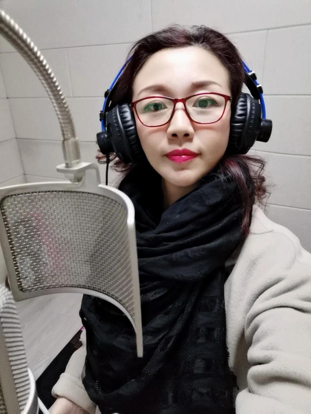 凡人歌是你与我同行致敬抗击疫情中每一位默默奉献的人