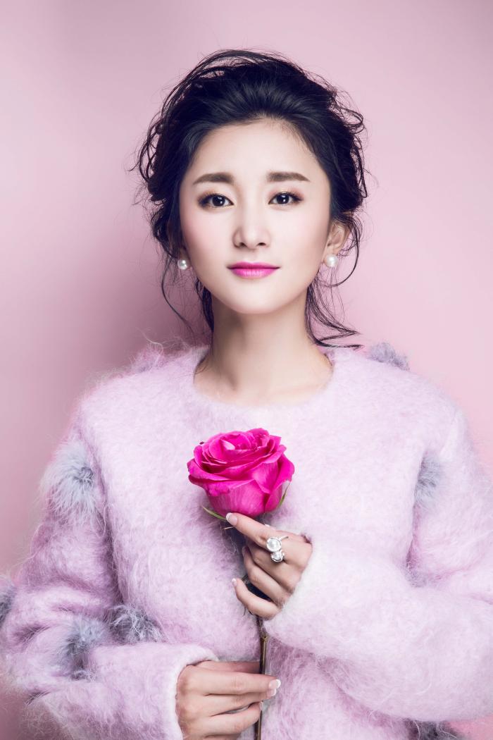 赵秦,娱乐圈影视女演员,是一位具有内涵的女明星_卢姗