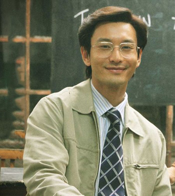 他先后出演了《风声》,《赵氏孤儿》,《中国合伙人》等作品.