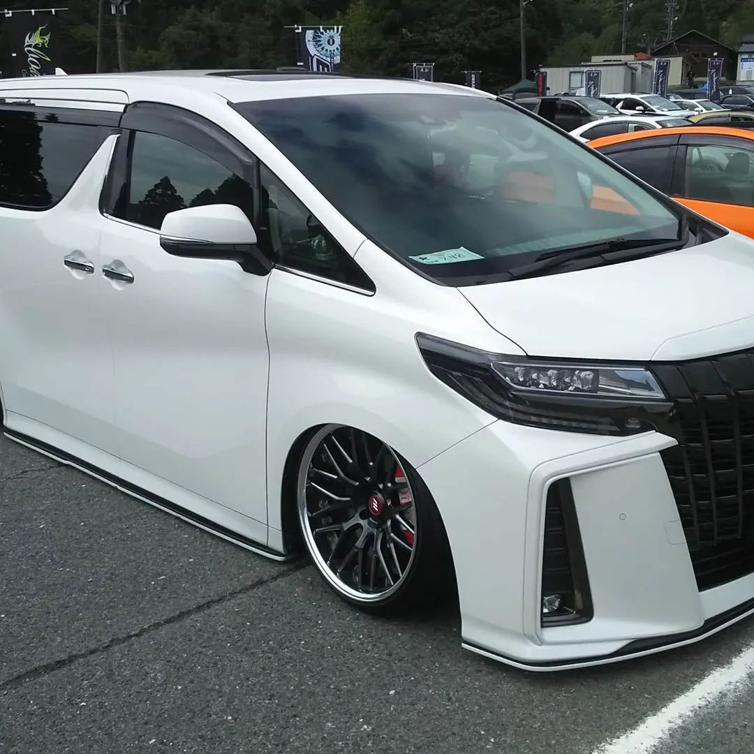 灵感与启发 | 丰田埃尔法 instagram 改装集