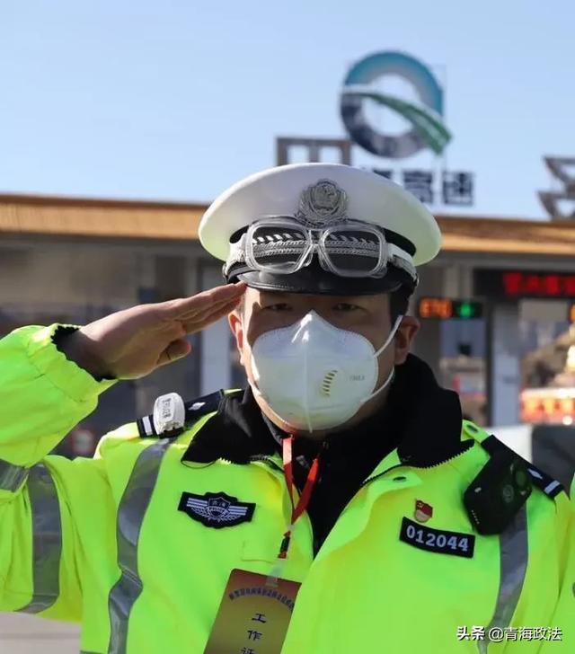 我用疫线日记叙写西宁交警抗疫故事