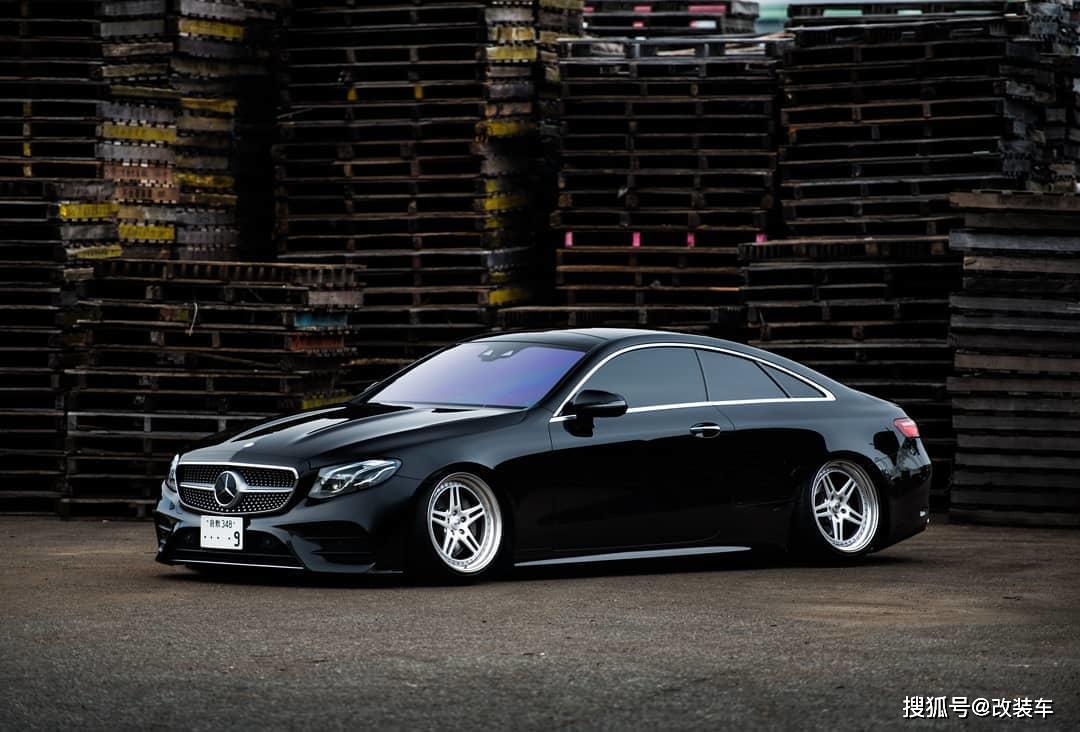 低趴姿态奔驰e coupe案例,绞牙避震也能玩出气动的效果