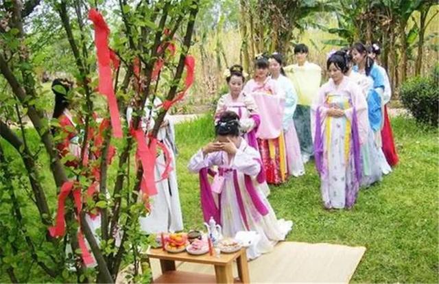 花朝节百花生日老习俗种花挑菜做花糕贺花神求姻缘