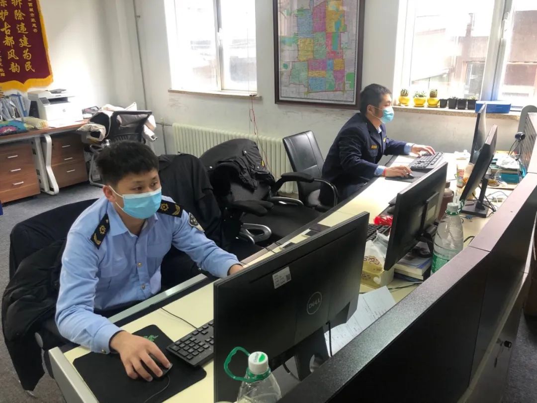 白加黑,两种状态一种责任,这才是战"疫"之下的一副好药_工作