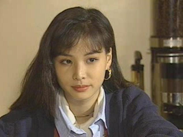 高小英为7岁女儿庆生关闭评论无视张东健丑闻年轻是娱乐圈神颜