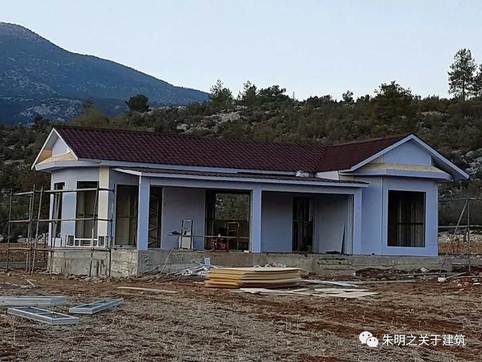 做户外视频up主月入10万不是梦