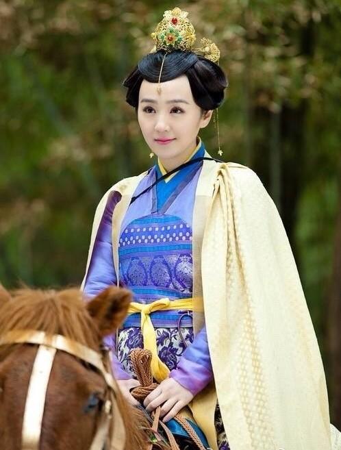 演过杨幂的宫赵丽颖的陆贞传奇都没红却因锦衣之下圈粉