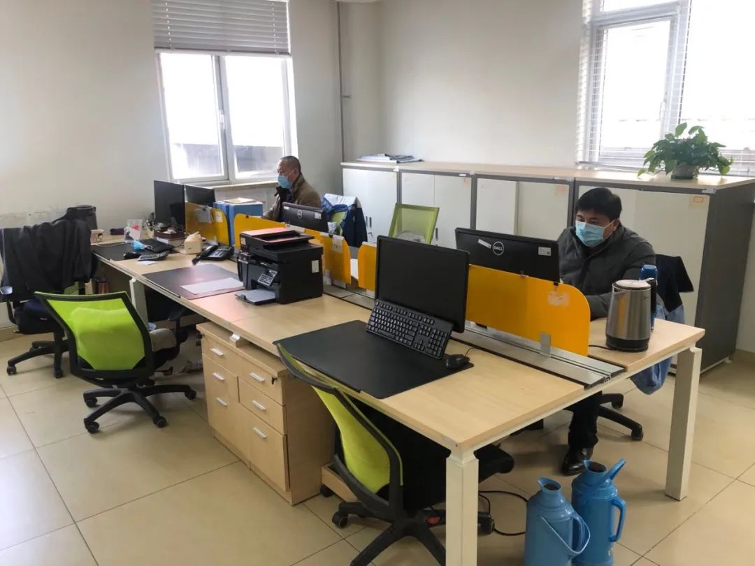 白加黑,两种状态一种责任,这才是战"疫"之下的一副好药_工作