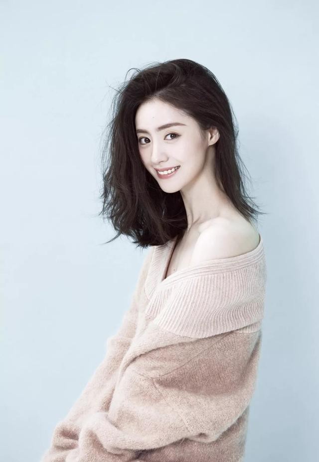 演员依灵签约东洋天映 星途漫漫并肩前行