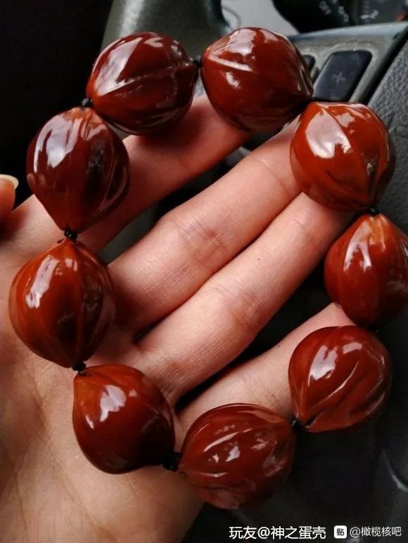 5年橄榄核盘出了红润的玻璃底