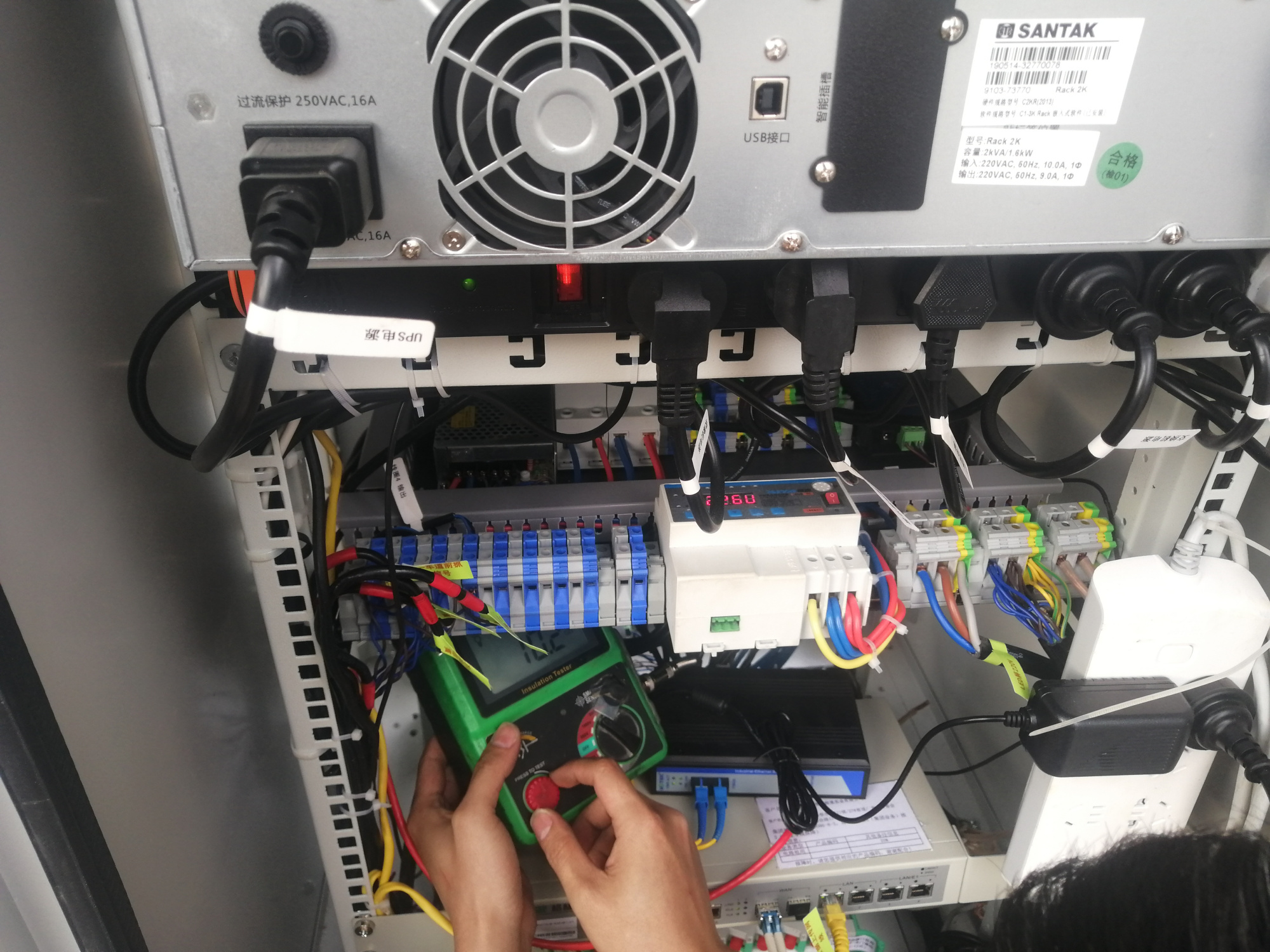 条形石英式称重传感器一直在坚守