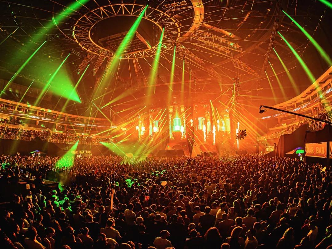 那些燃爆现场的国外音乐节的舞台效果