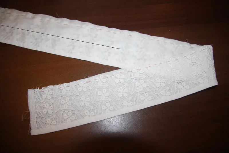 蕾丝裙里衬的缝法接缝整洁漂亮