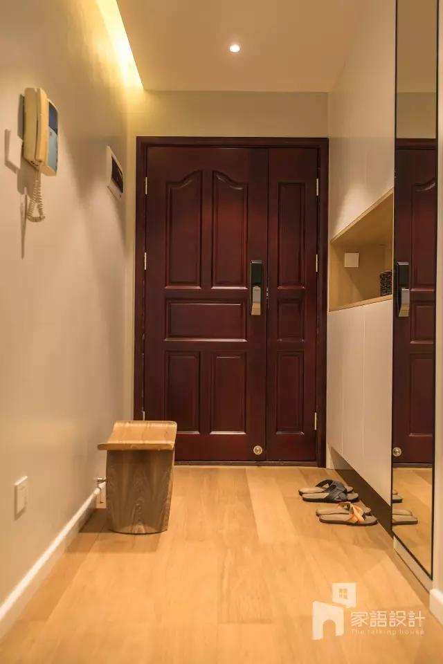 主妇走进家门就惊呆了 竟然有一整面墙的储物柜