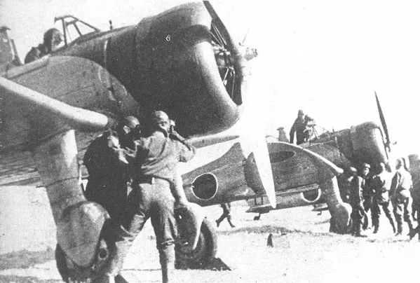 抗战武汉大空战他们在天皇的生日痛歼鬼子