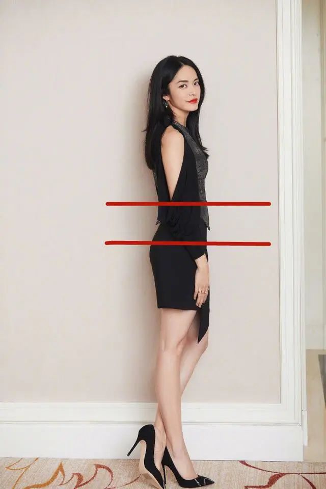 姚晨美腿杀再现江湖双腿并拢没有一丝缝隙翘臀微笑线太惊艳