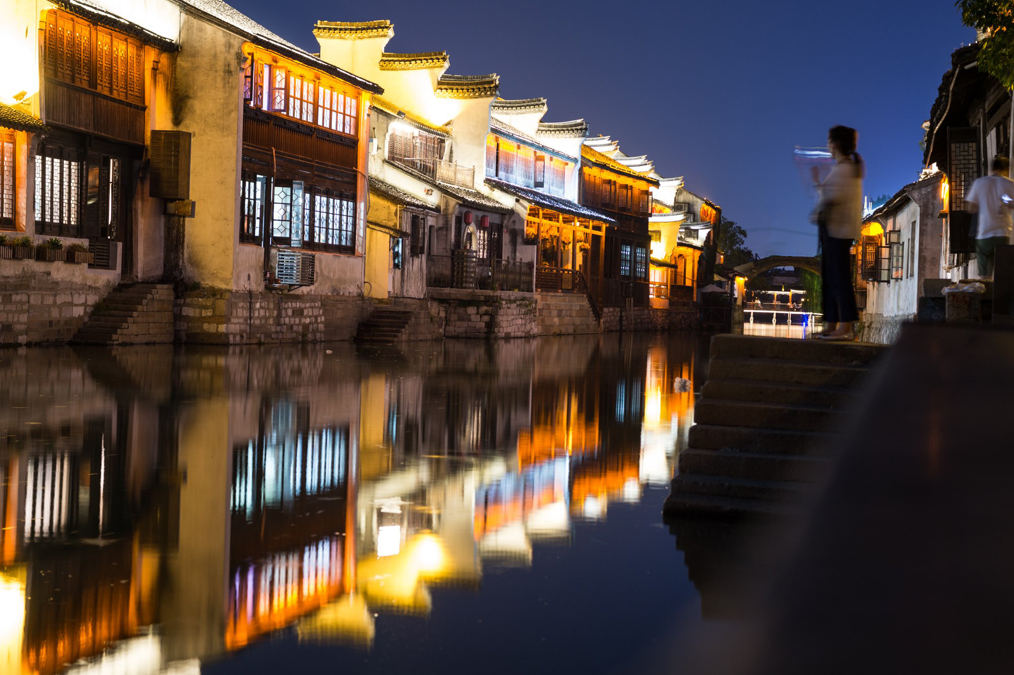 夜色下的南浔古镇美成了一幅画不愧为中国江南的封面