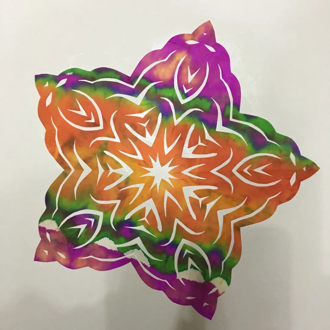 跟我学非遗没有美术功底简单有趣的纸扎染了解一下