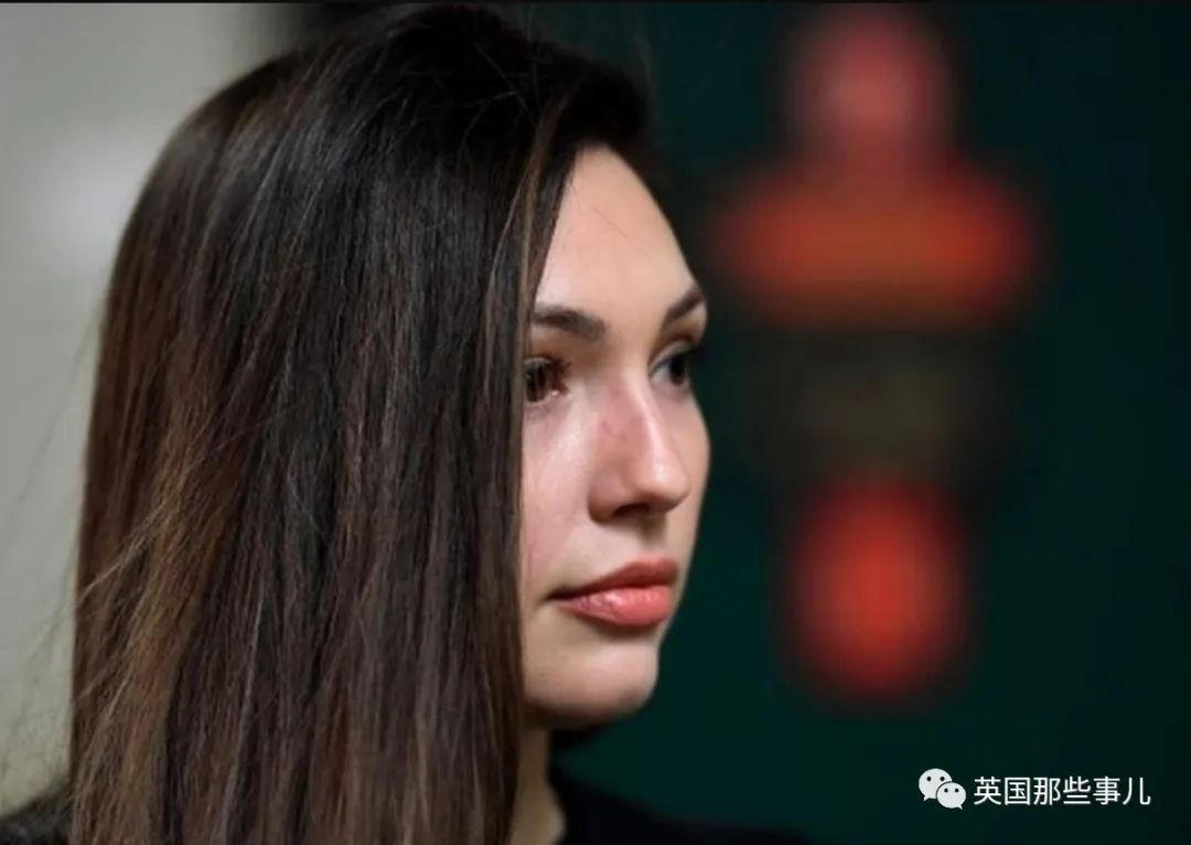 一位,是jessica mann,她表示自己曾经在曼哈顿一家酒店里遭到韦恩斯坦