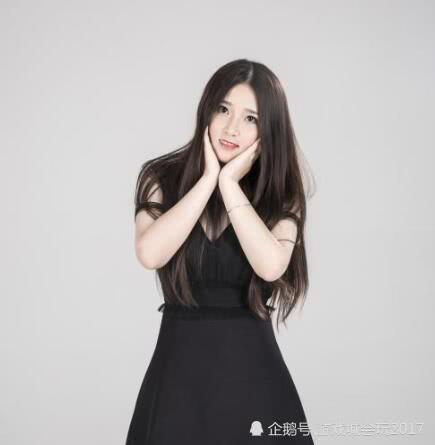 前斗鱼lol一姐酥酥回应叫老公的梗不是刷了礼物就能支配主播的