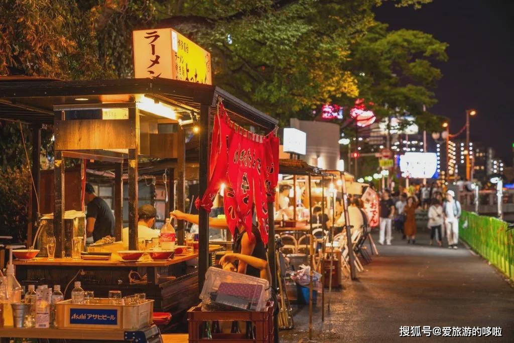 在中州屋臺吃拉麵