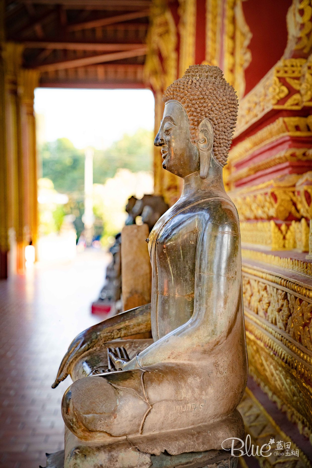 原创老挝万象的玉佛寺金碧辉煌很多稀世宝贝值得去看看