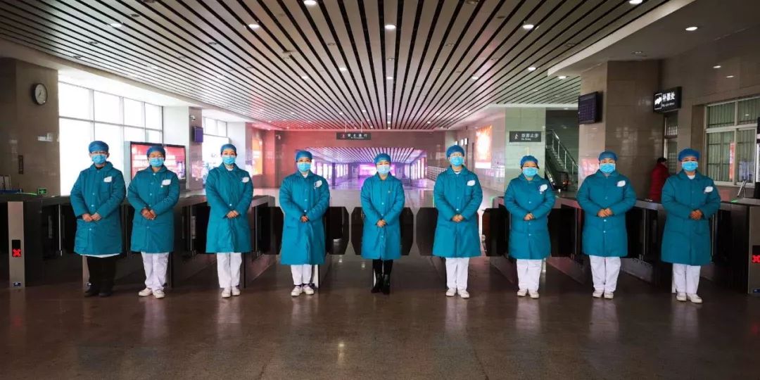 她风采这群白衣天使牢牢守住了洛阳这扇门