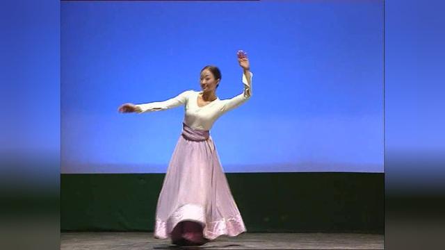 藏族女班15弦子舞部分斯玲玲耶所公公组合