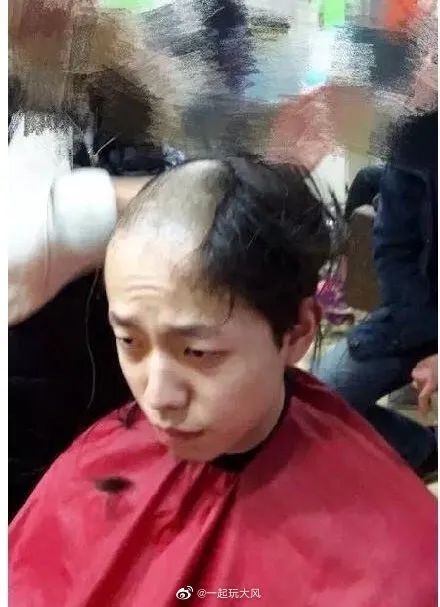 "中国人在家理发"失败成果大赏!男生变成杀马特,女生cos狮子王!
