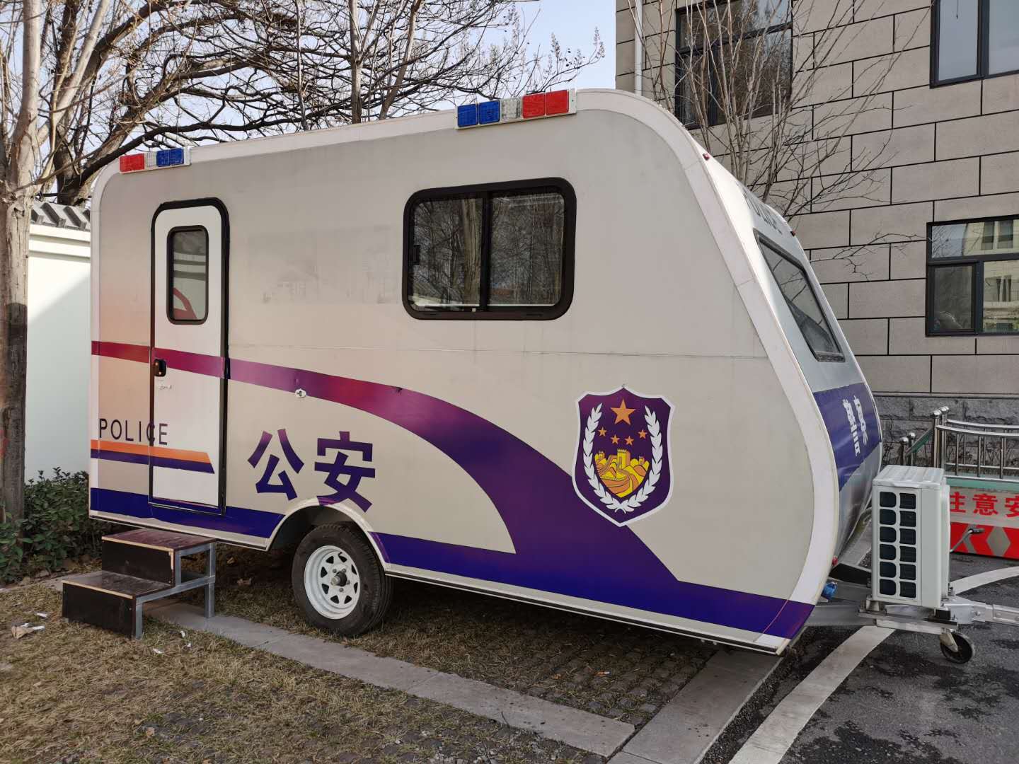 不到5万就可以买到一辆警车