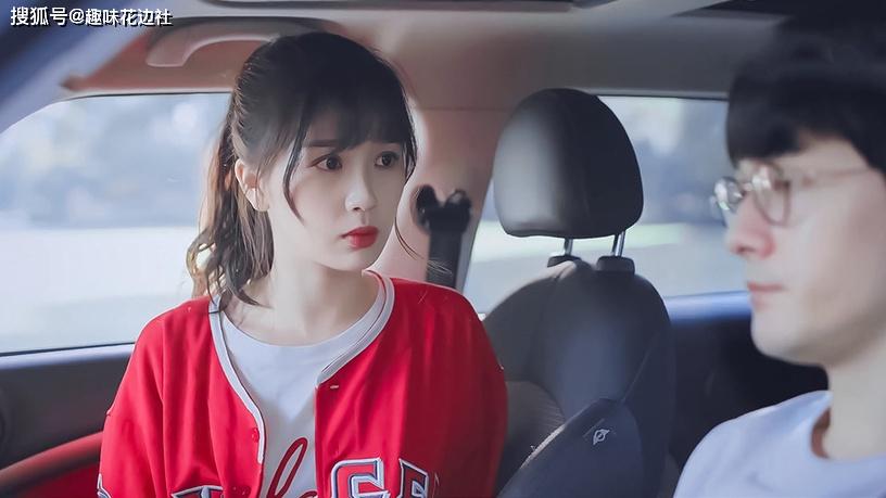 网评10个演傻白甜不讨人厌的女星!赵丽颖,锦衣之下谭松韵被赞