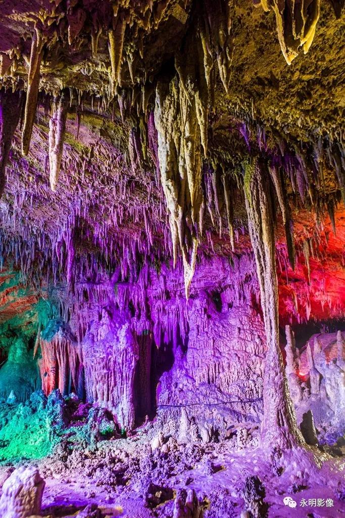 原创中国最大溶洞世界特级洞穴利川溶洞