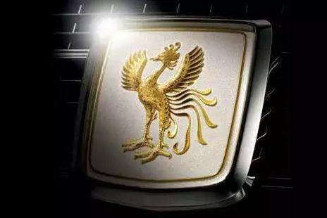 不怕大众带字母,就怕丰田有凤凰?遇到这款车,要尽量避让