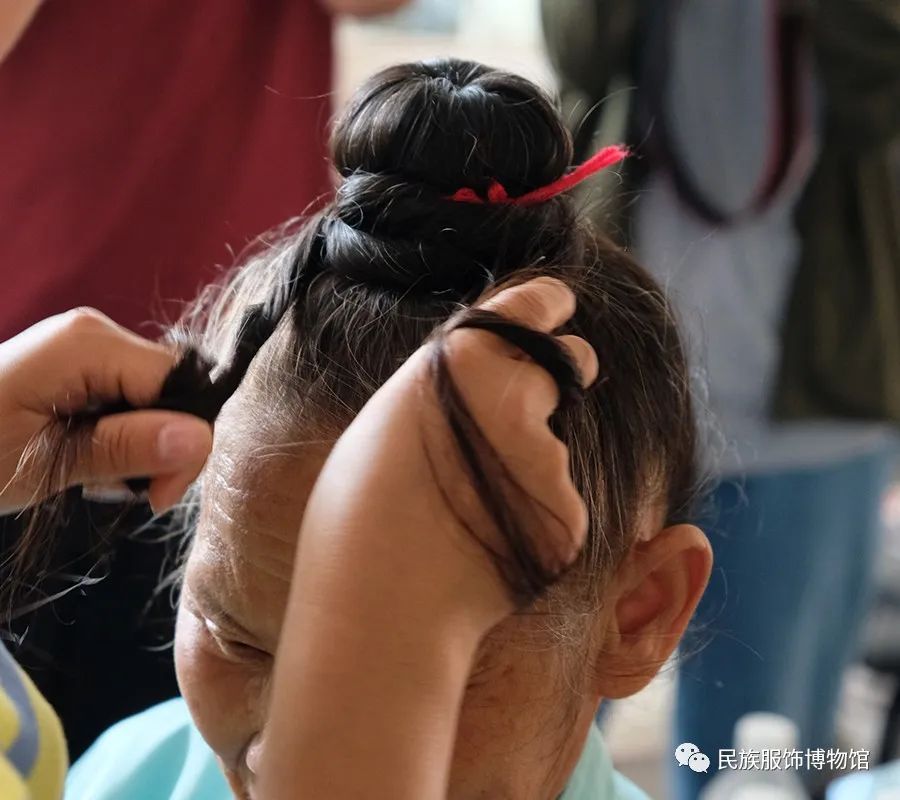 我们的田野考察平坝县凯坝苗族盘发