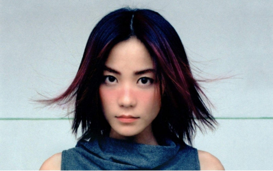 王菲年轻时有多嚣张当被问有什么烦恼时她的回答霸气十足