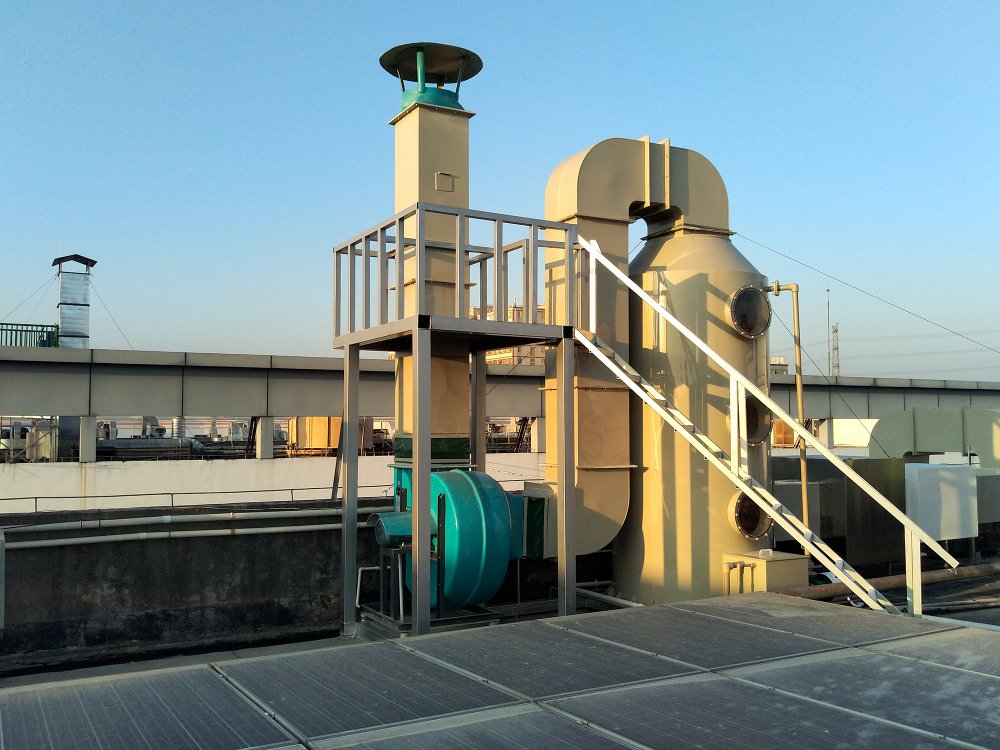 下面请欣赏我司所建项目按照相关规定设置采样孔及采样平台的图片!