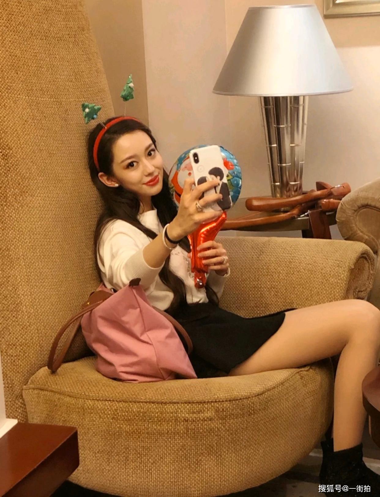 原创郎朗老婆吉娜晒自拍妆容充满浓浓欧美范网友厚嘴唇像卡戴珊