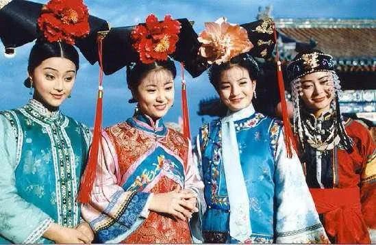 还珠格格23年后重聚90后看完集体泪奔