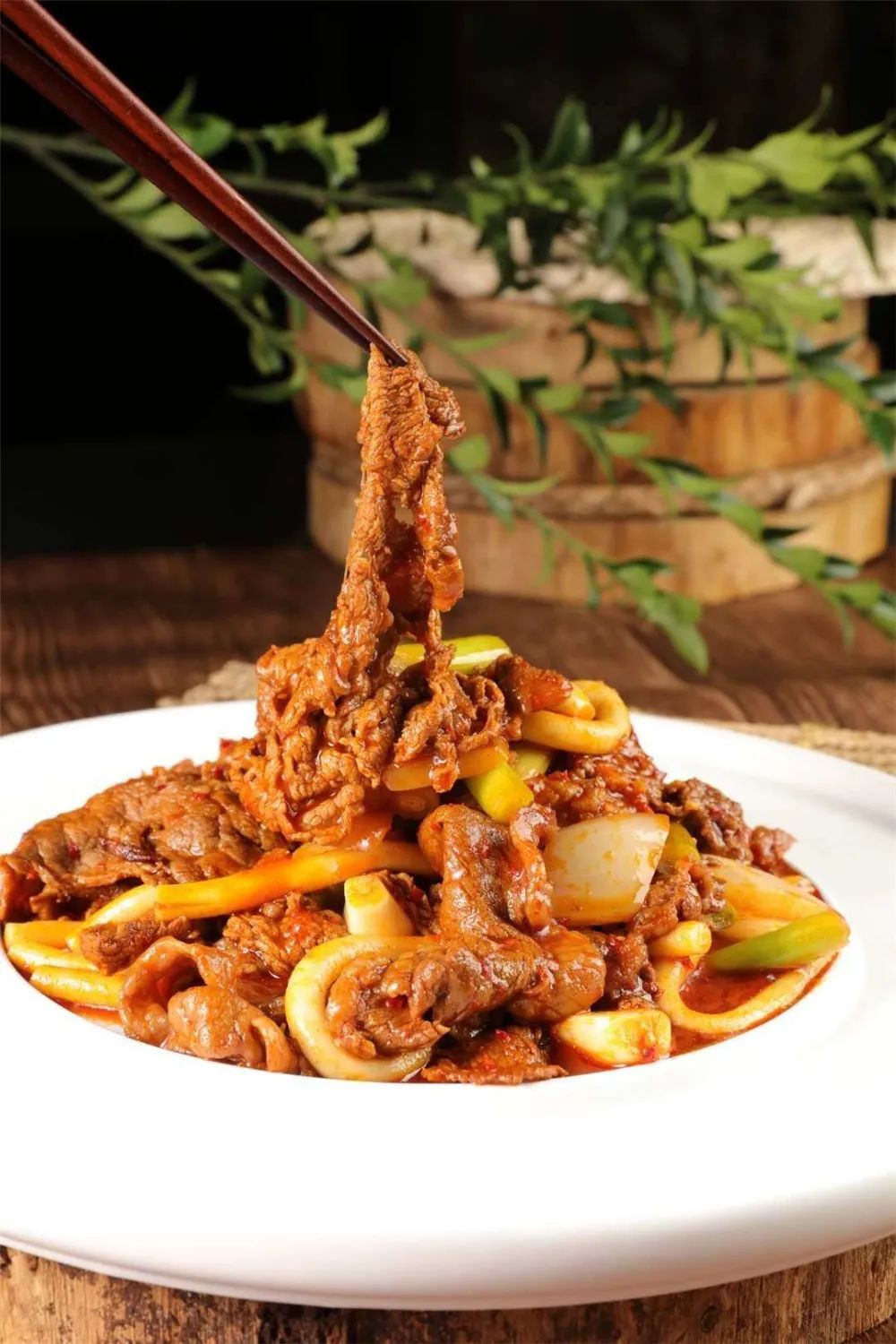 爆炒牛犊肉//色泽红润,鲜嫩十足.