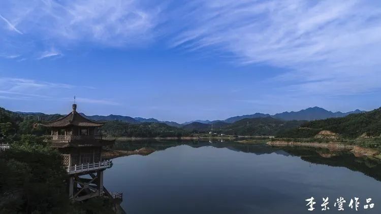 宅家游走进醉美汝阳岘山