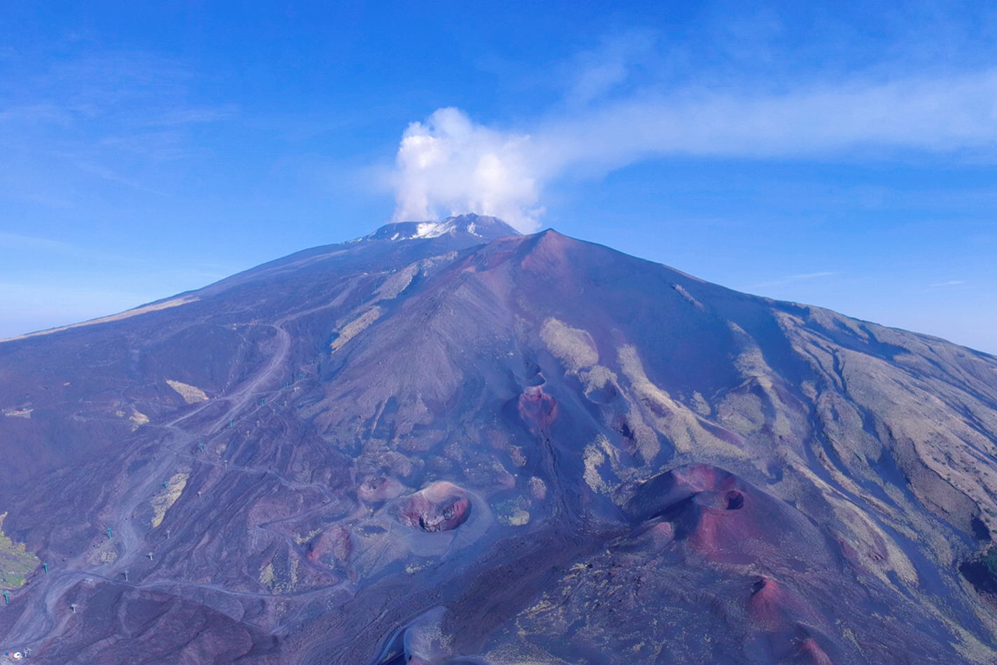 世界上爆发最频繁的火山欧洲最大的活火山去年刚喷发