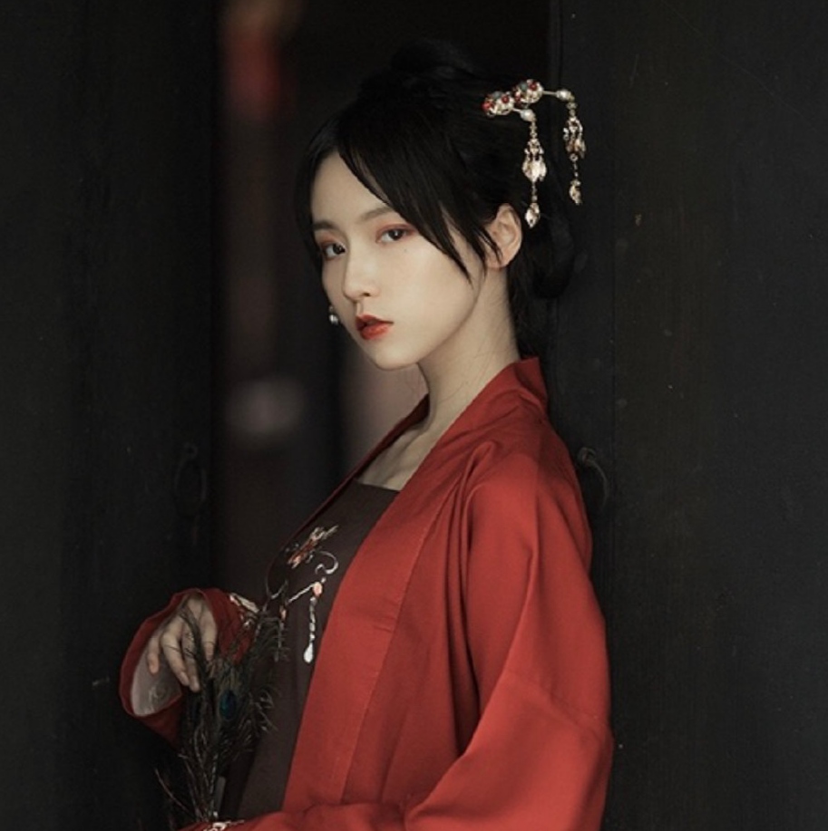 诸葛大力斗鱼吃鸡称为追星现场蓝战非为了排到狗哥心都碎了