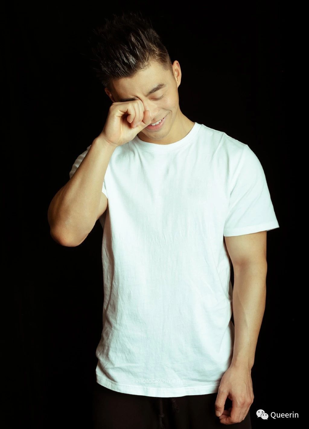 最帅协警转型做教练为樊野拍大片我可以