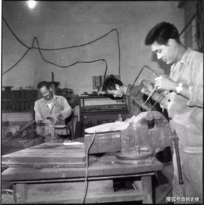 老照片八十年代淄博工人那时工人社会地位高福利待遇好看病不花钱
