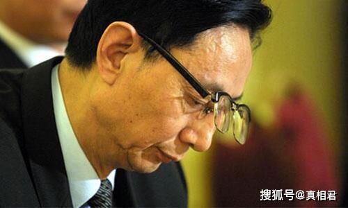 不幸的是,牟刚上任的第一个财年,中国车市就出现28年来的首次下滑