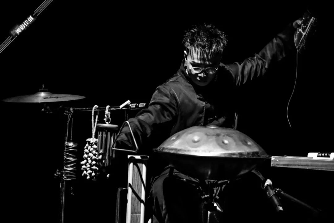 赵浩阳,金焕文,熊紫晴,王艺霏,蒋瑾舞者:李源欣鑫