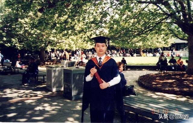 小伙跨界潜心研究八年攻克世界性难题让专家惭愧不已