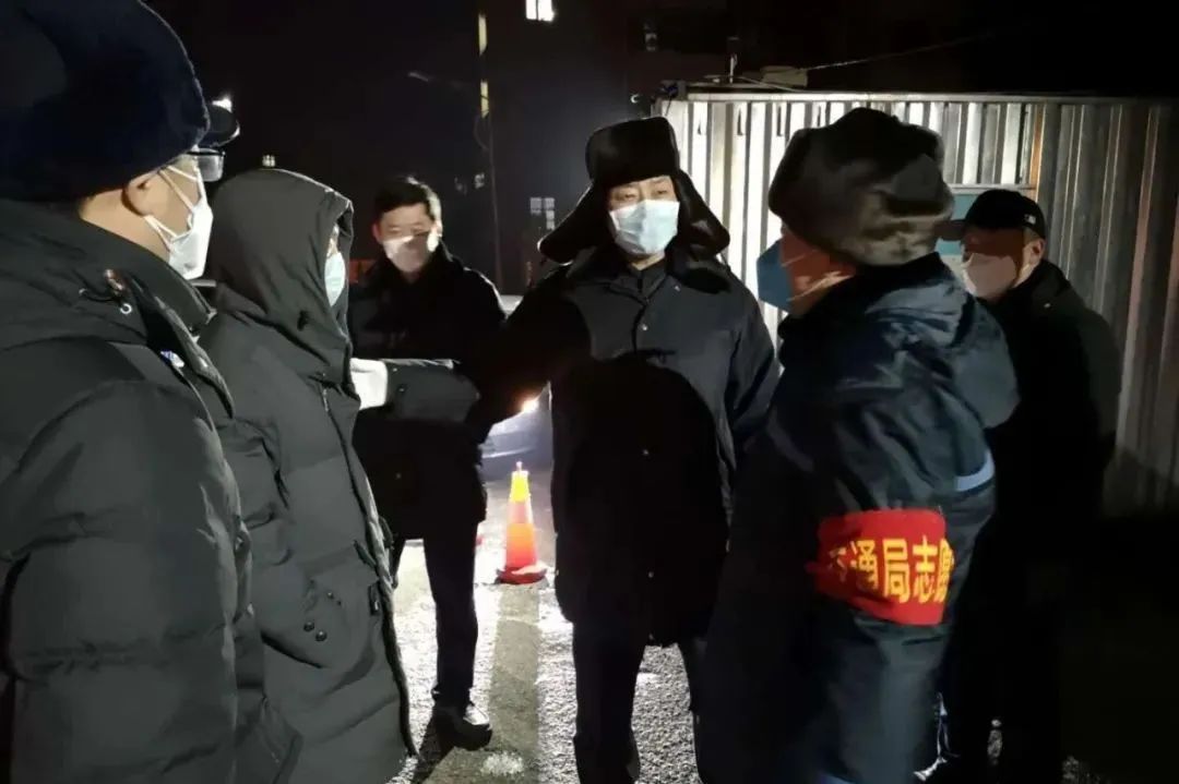 交通防疫七台河市交通运输局党组书记局长柳万喜连夜传达落实市委常委